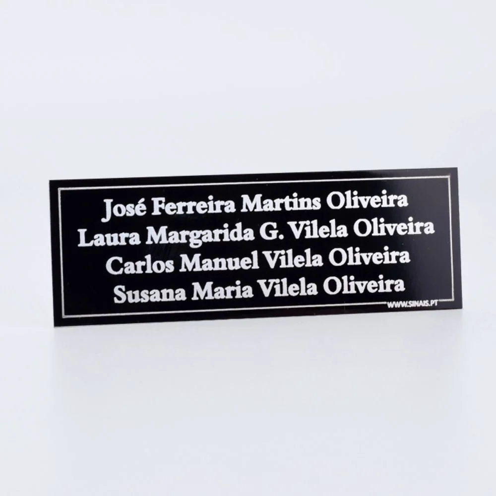 Placa com Nomes em Alumínio Laser