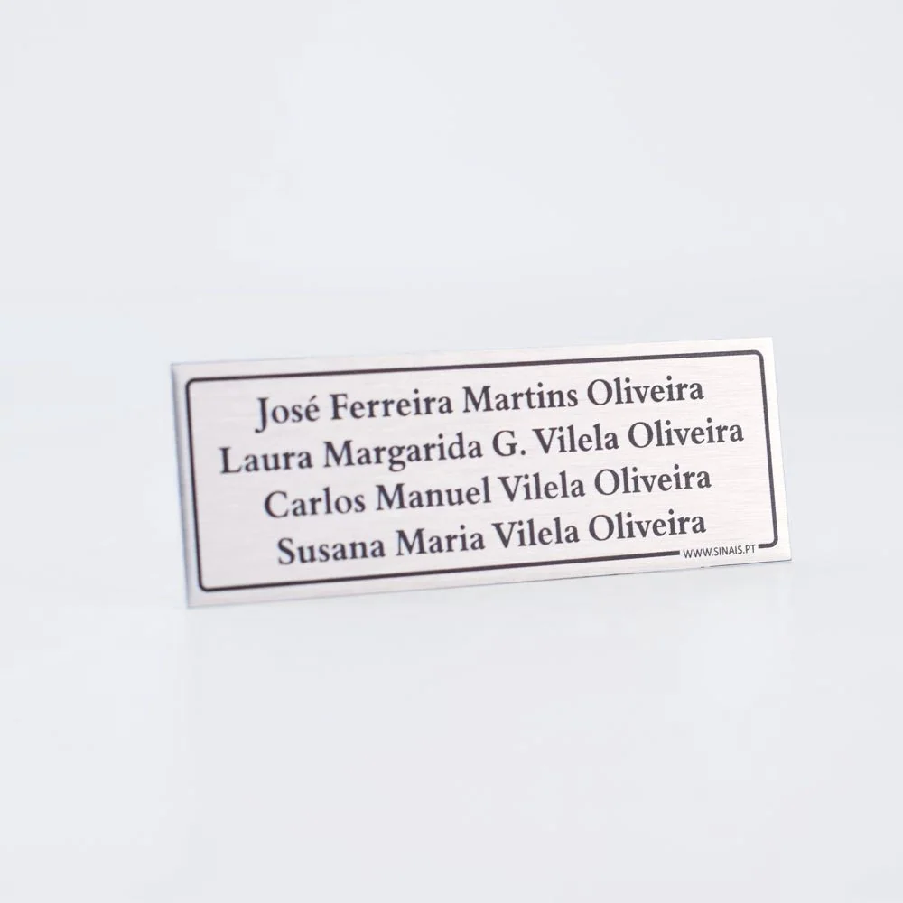 Placa com Nomes em Alumínio Impresso