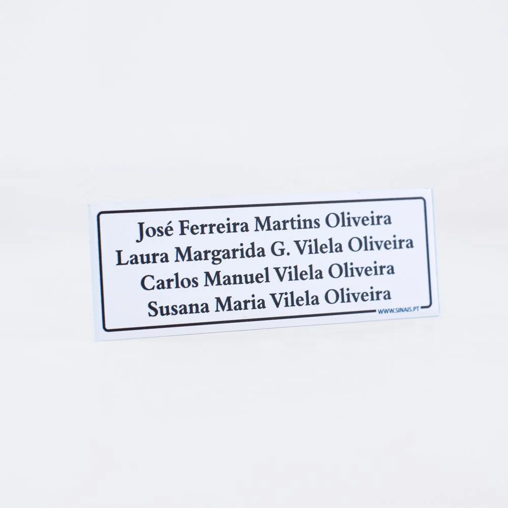 Placa com Nomes em Alumínio Impresso