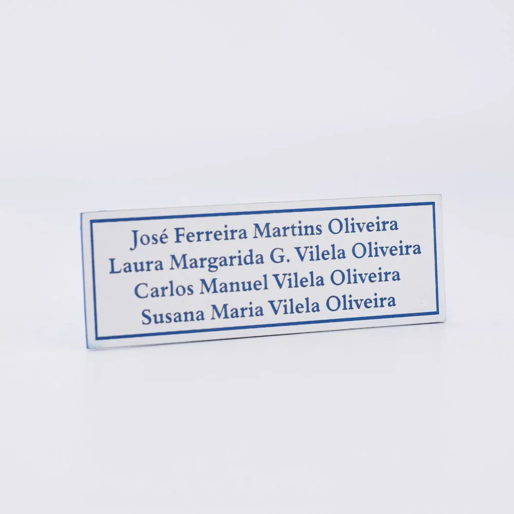 Placa com Nomes em Gravoplay