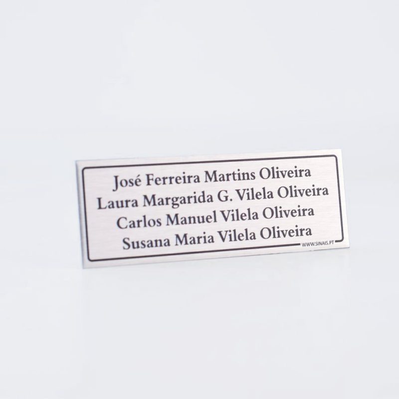 Placa com Nomes em Alumínio Impresso - Image 3
