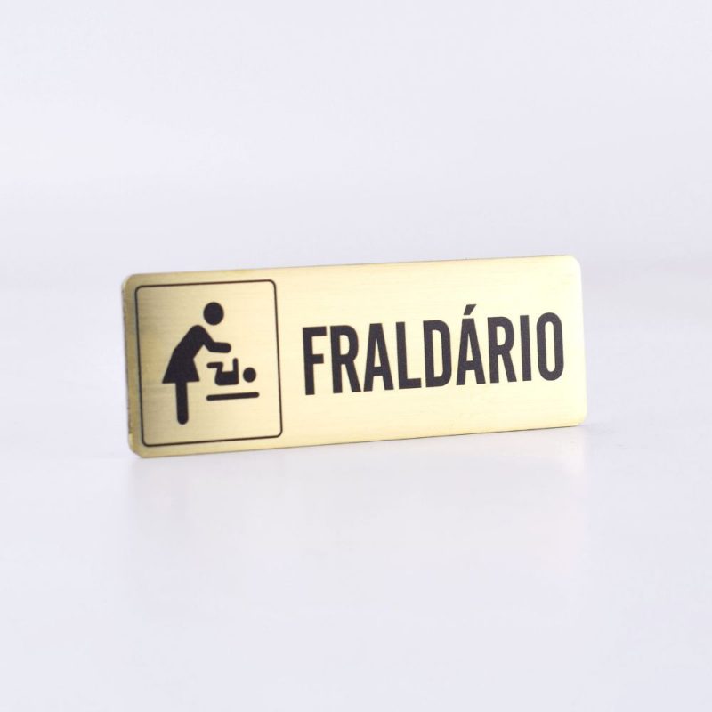 Sinalética WC em Latão Gravado